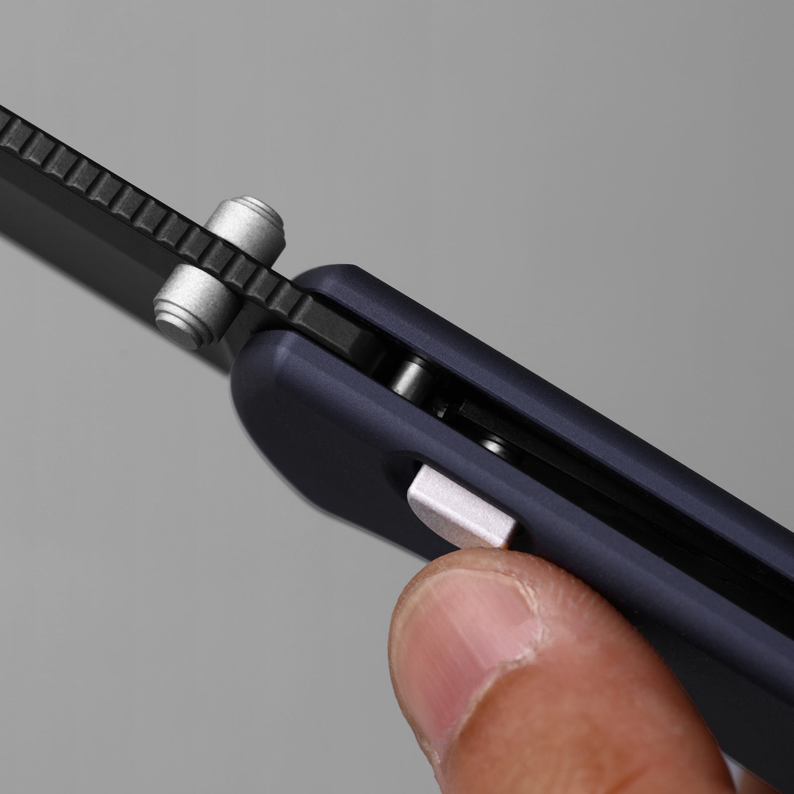 Drop Bear® Zero | Kizer Button Liner Lock™ | Elmax + DLC Ultra + Hollow Grind | Aluminum | KizerB™ 3619BDA1