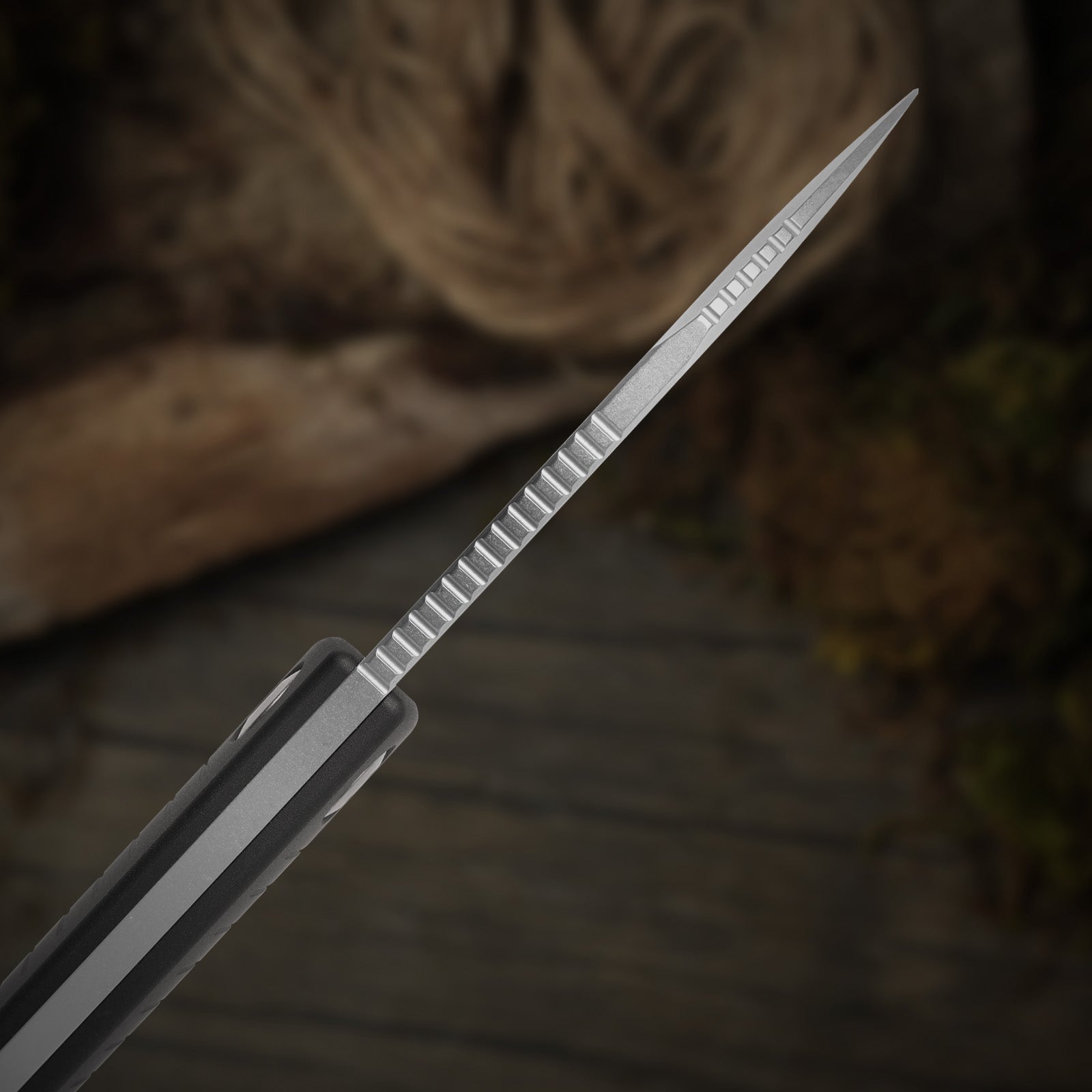 Nightjar | Japan AICHI AUS-10 Steel | Sheepfoot Fixed Blade | Aluminum | KizerV™ 1114A2