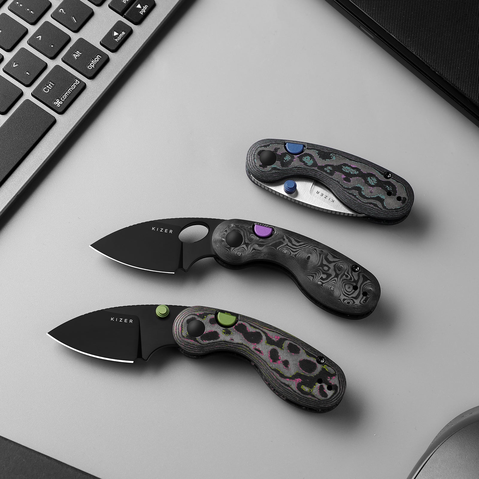 Microbe™ | 5Th Pocket Knife | Kizer Button Liner Lock™ | Camo Carbon Watermelon Sugar Handle | KizerB™ 2742A5