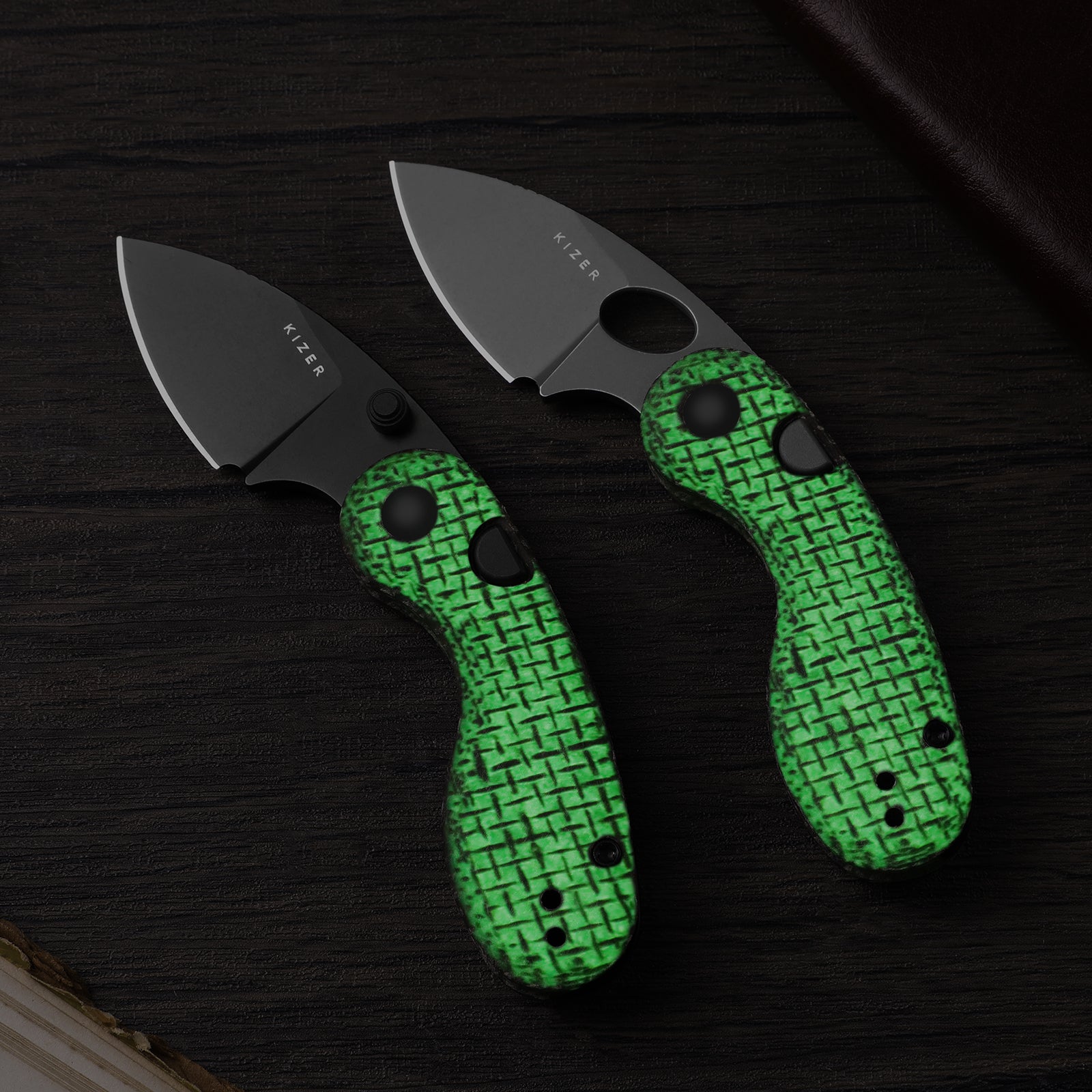 Microbe™ | GID Canvas Micarta Handle | Kizer Button Liner Lock™ | 14C28N | KizerV™ 2742A9