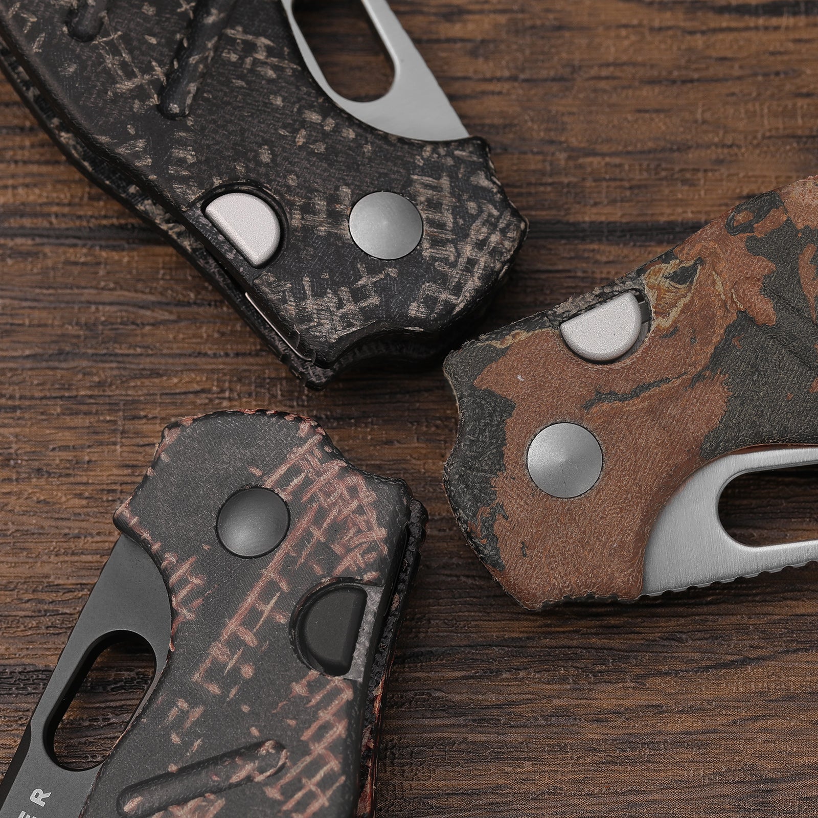 Sheepdog® C01C 2.9 CD | Current Micarta (Blue Burl Canvas) | Kizer Clutch Lock™ | Nitro-V | KizerV™ 3488.29CDA3