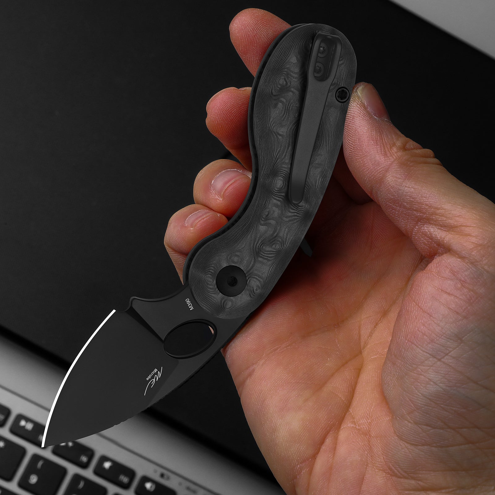 Microbe™ | 5Th Pocket Knife | Kizer Button Liner Lock™ | Camo Carbon Jazzy Handle | KizerB™ 2742A4