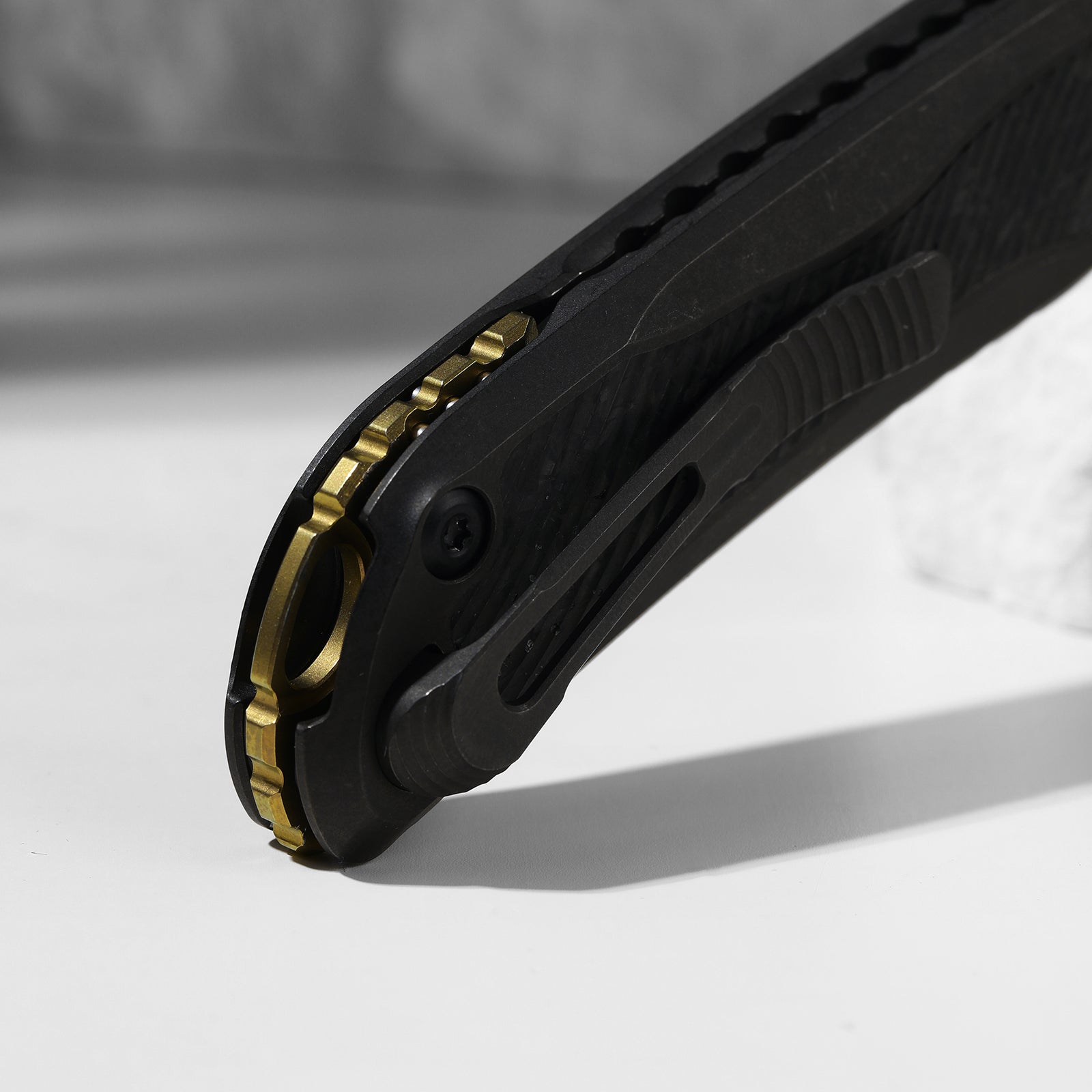Mithril | KineticFit™ Button Lock | M390 + DLC Ultra + Hand-Brushed | Exquisite Light | KizerX® FK08A1
