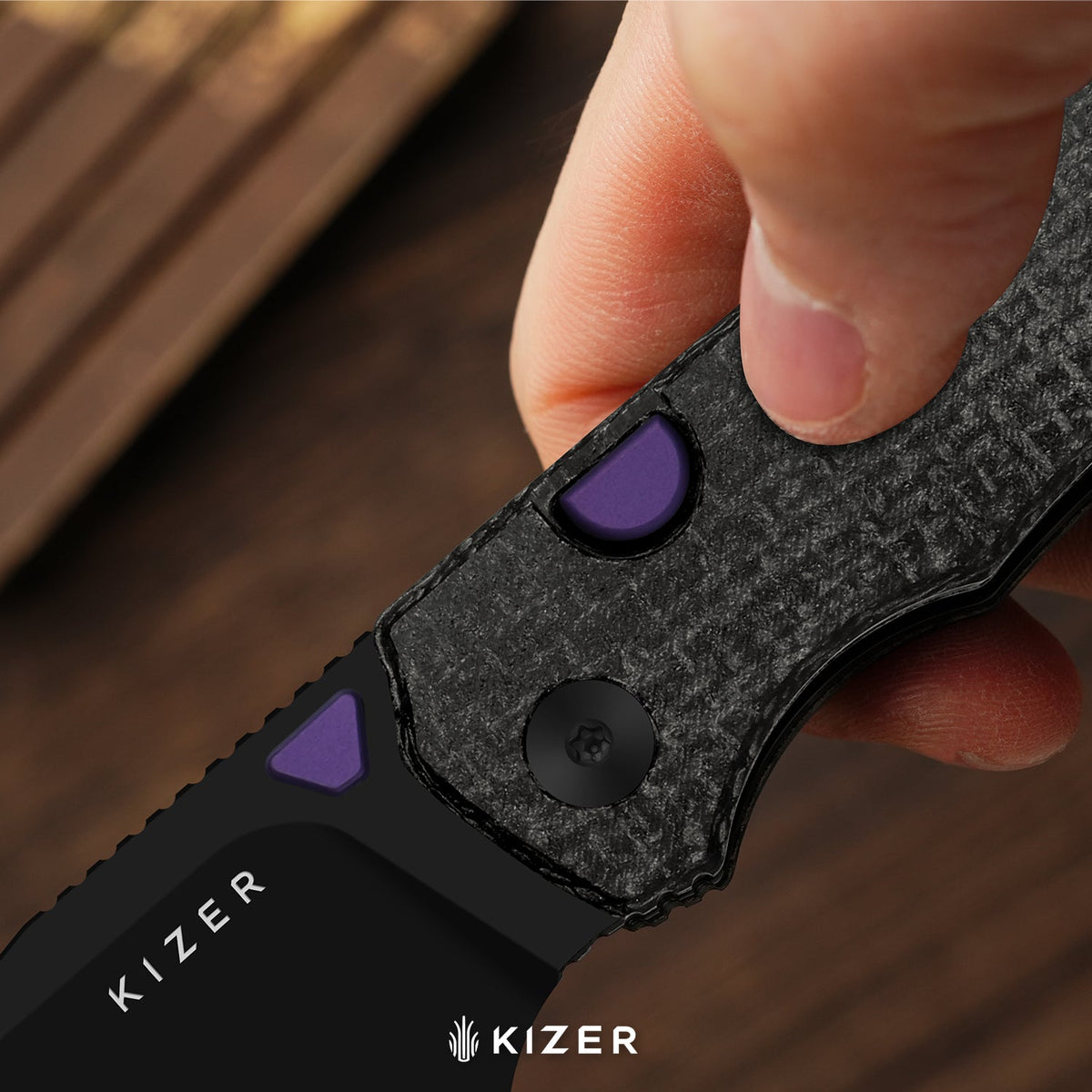 Wharning | Wharncliffe | Kizer Button Liner Lock™ | N690 | Micarta | KizerV™ 3738BW1