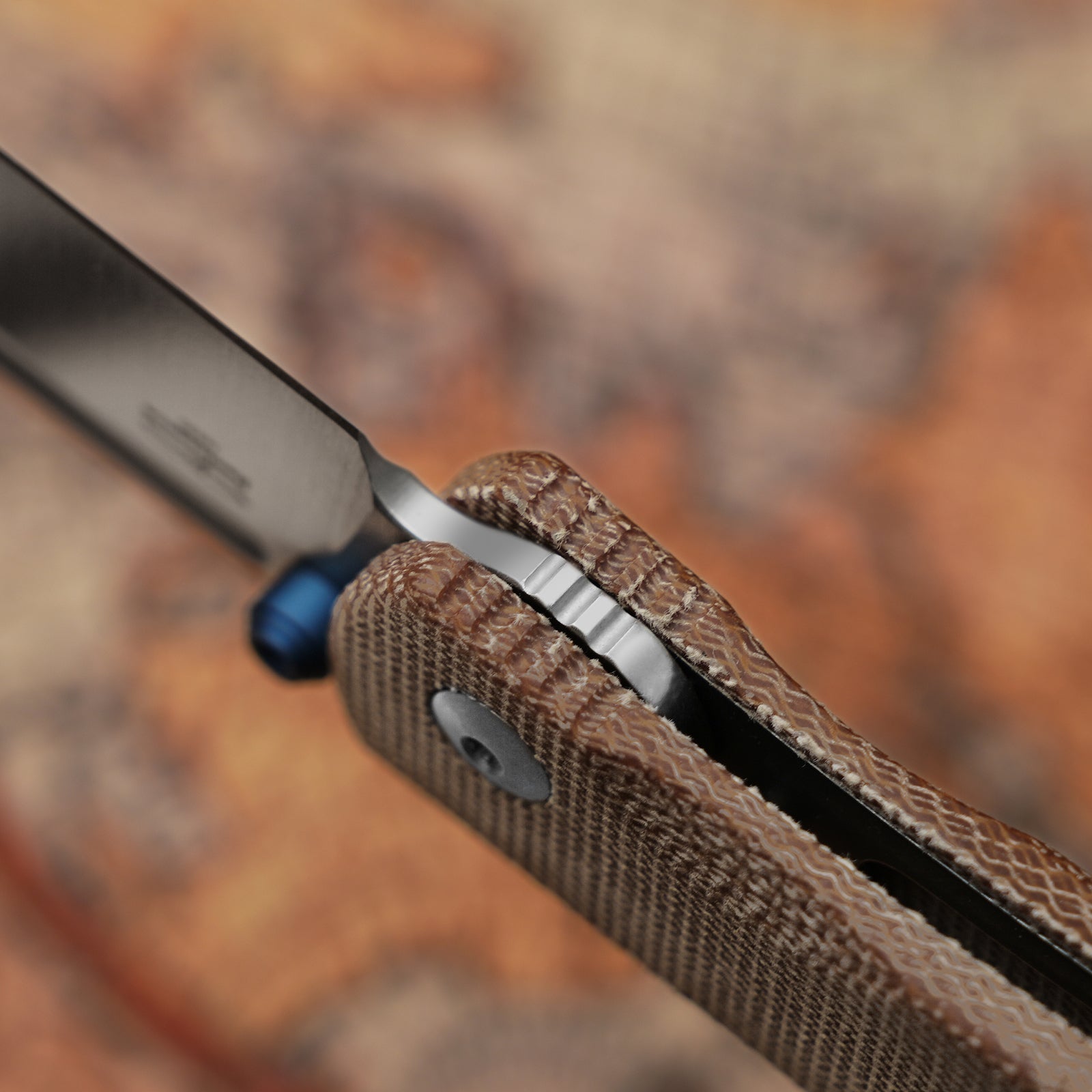 Renissance | Kizer Button Liner Lock™ | Norplex UltreX™ Micarta | N690 Satin | KizerV™ 3698A2