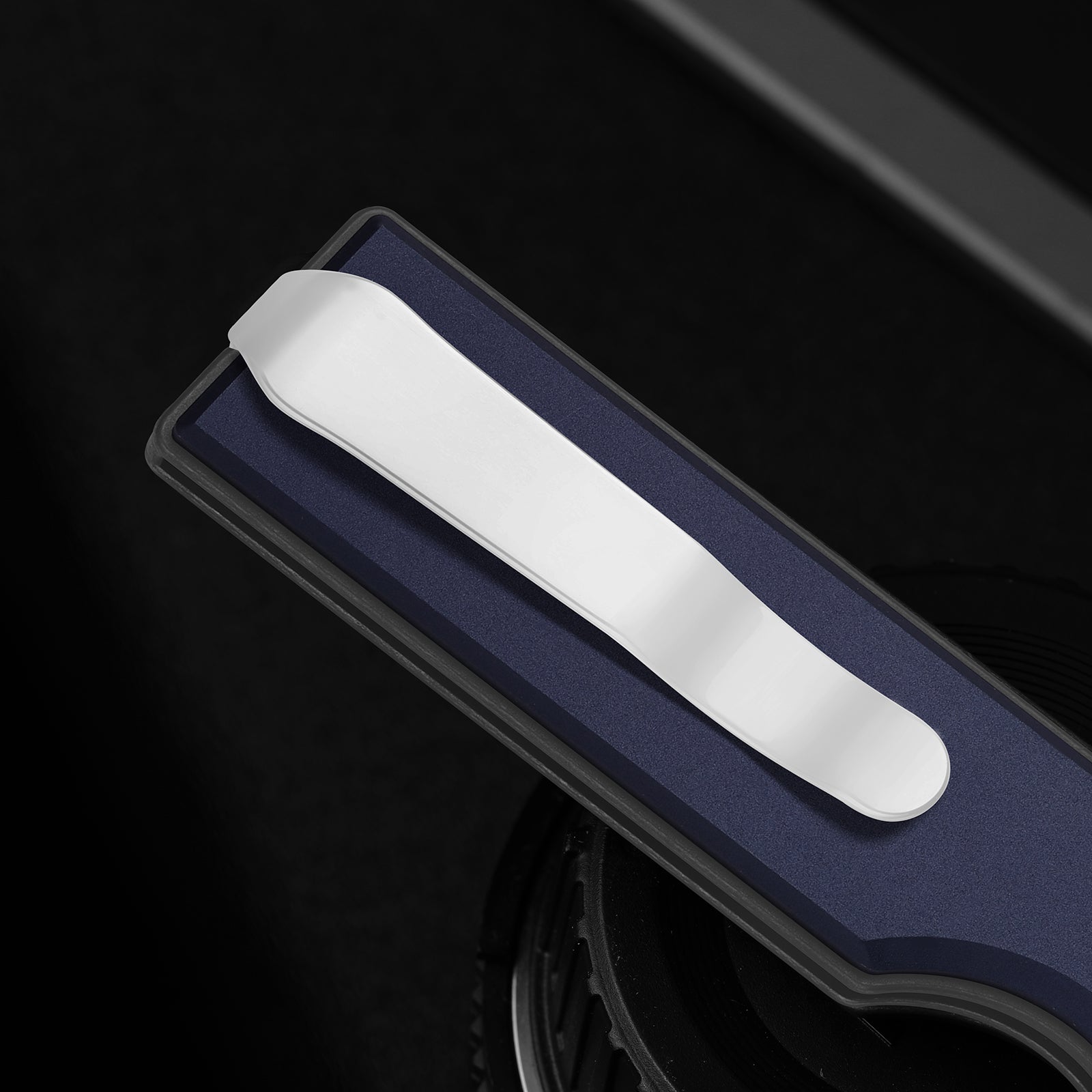 Little Ringbo | Kizer Button Liner Lock™ | Aluminum | AEB-L PVD Coating & Stonewashed | KizerV™ 3708A2