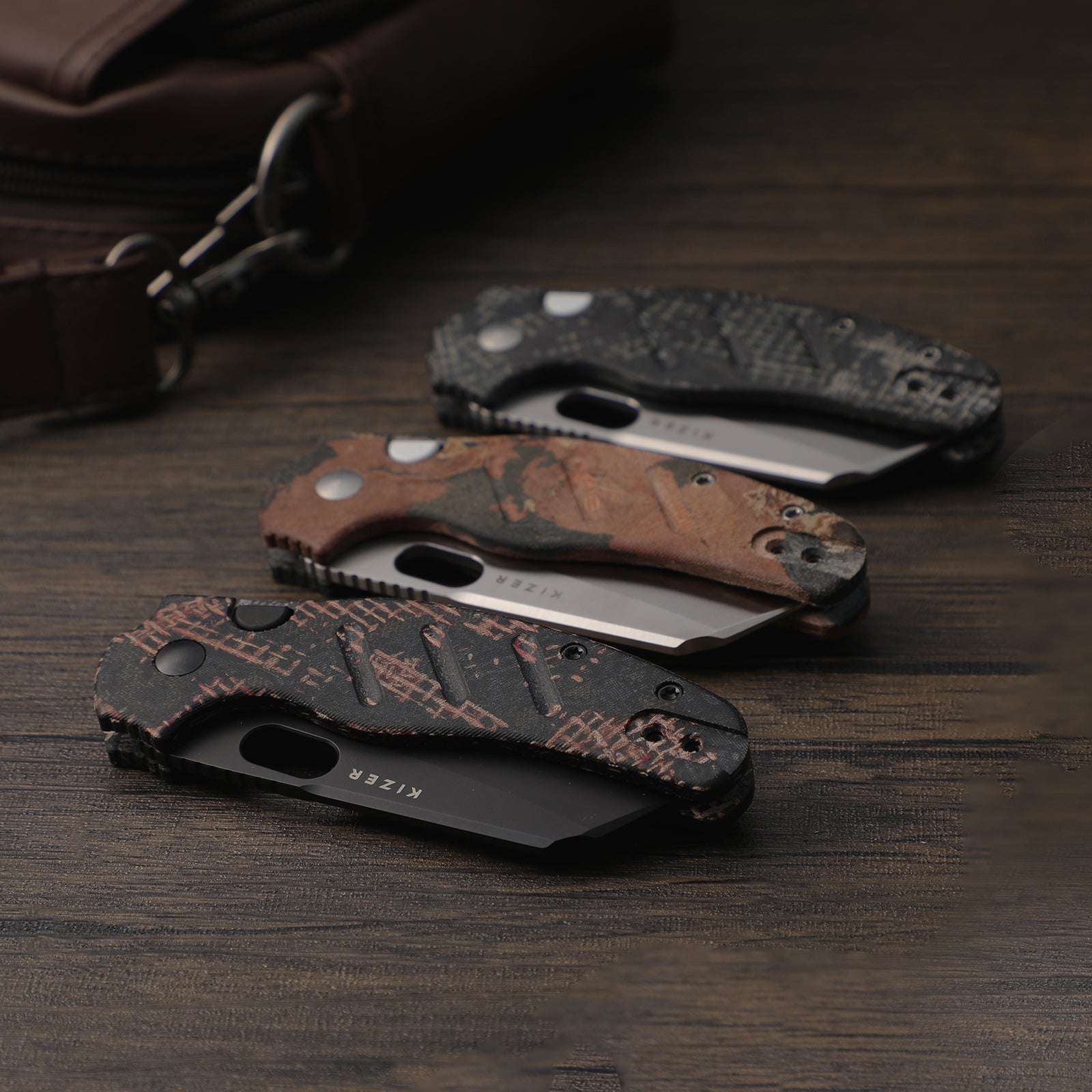 Sheepdog® C01C 2.9 BS | Current Micarta (Orange Burl Canvas) | Kizer Button Liner Lock™ | Nitro-V | KizerV™ 3488.29BSA3