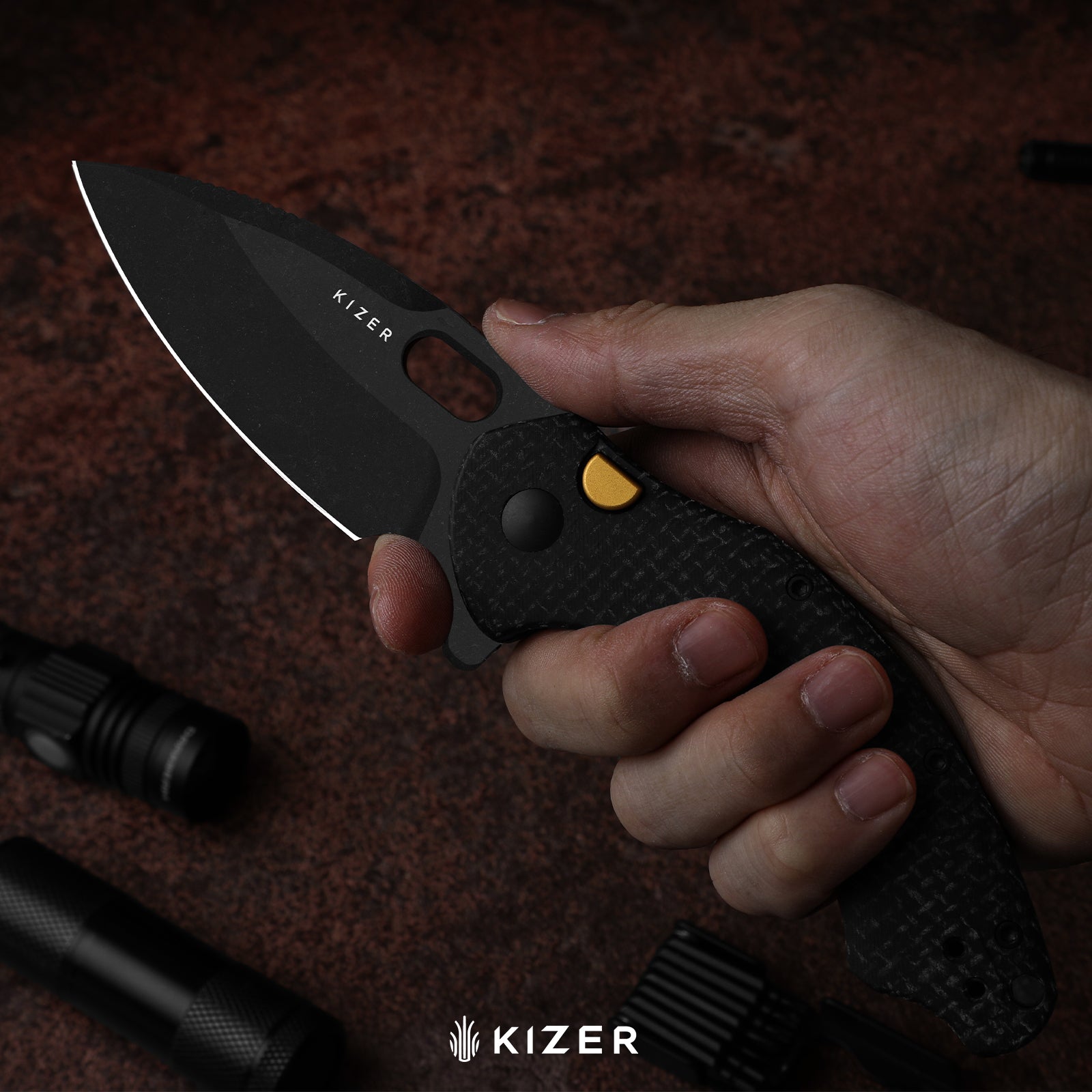 Roach XL | Kizer Button Liner Lock™ | 14C28N | Micarta | KizerV™ 4477BDA2