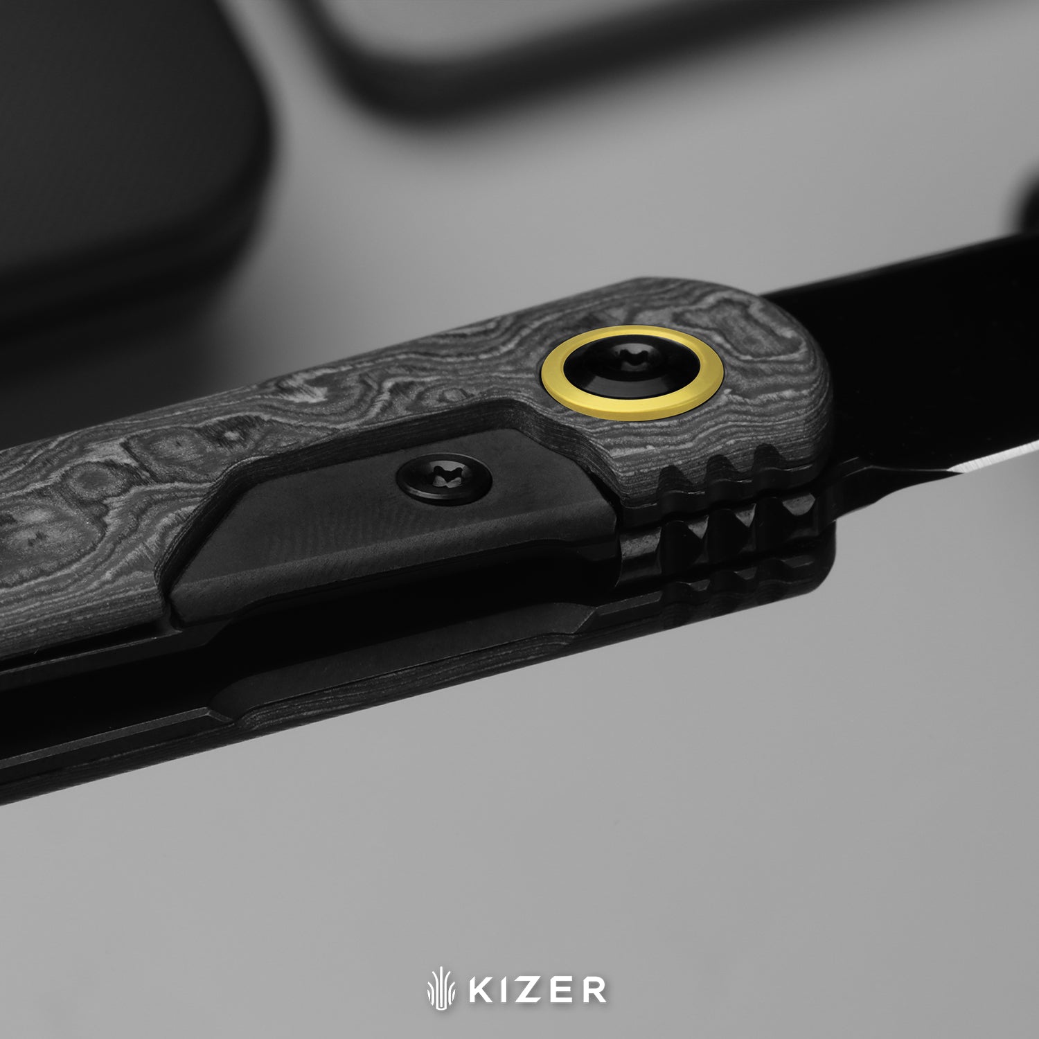 Feist 3 | CPM S90V + Polished DLC Ultra | Titanium (Matte DLC Ultra) & KizerNova™ Quartz | Hawkbill | KizerX™ 3499.3A8