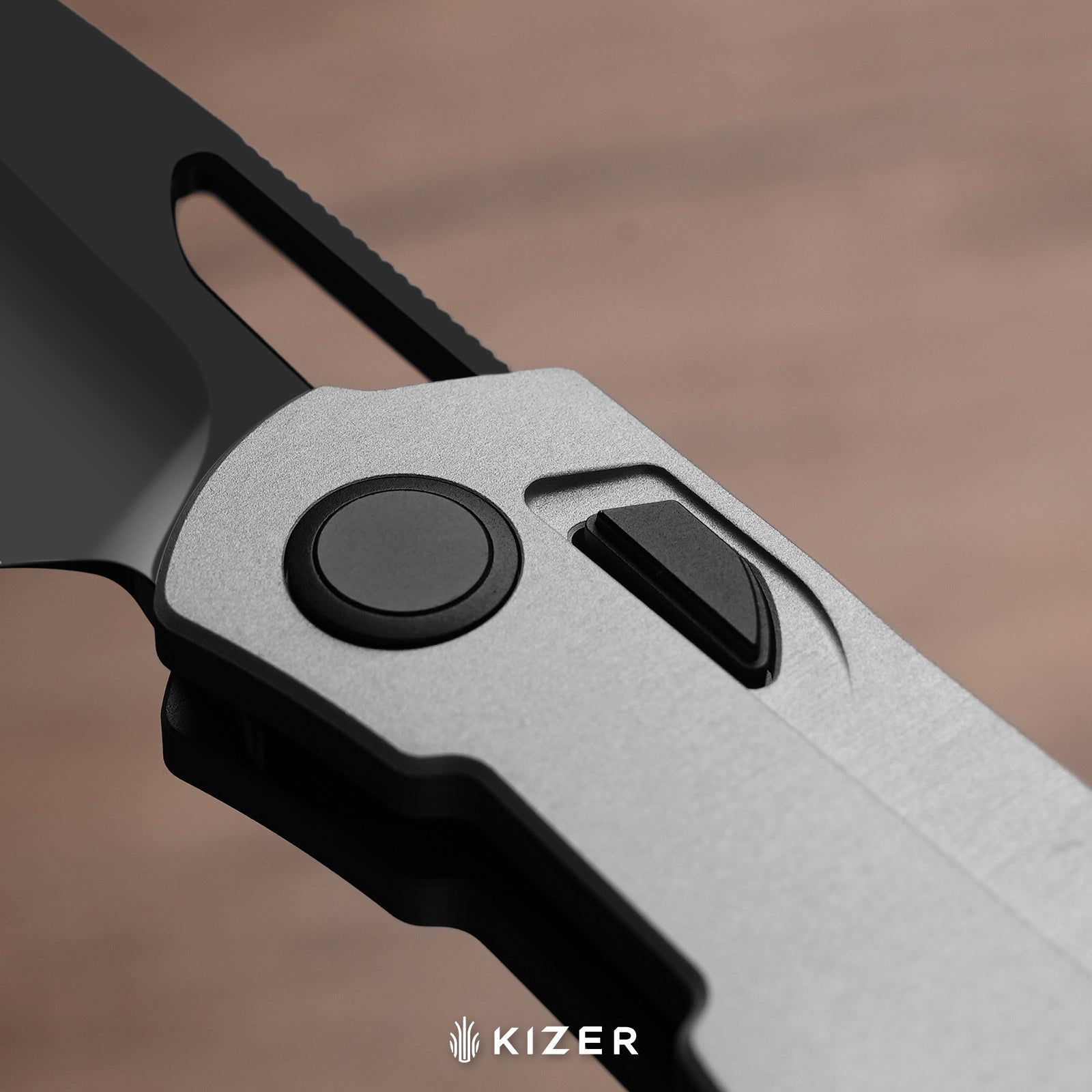 Mash | Kizer Button Liner Lock™ | M390 + X Polished DLC + Hollow Grind | Aluminum | KizerB™ 3699BSA4 | Limited