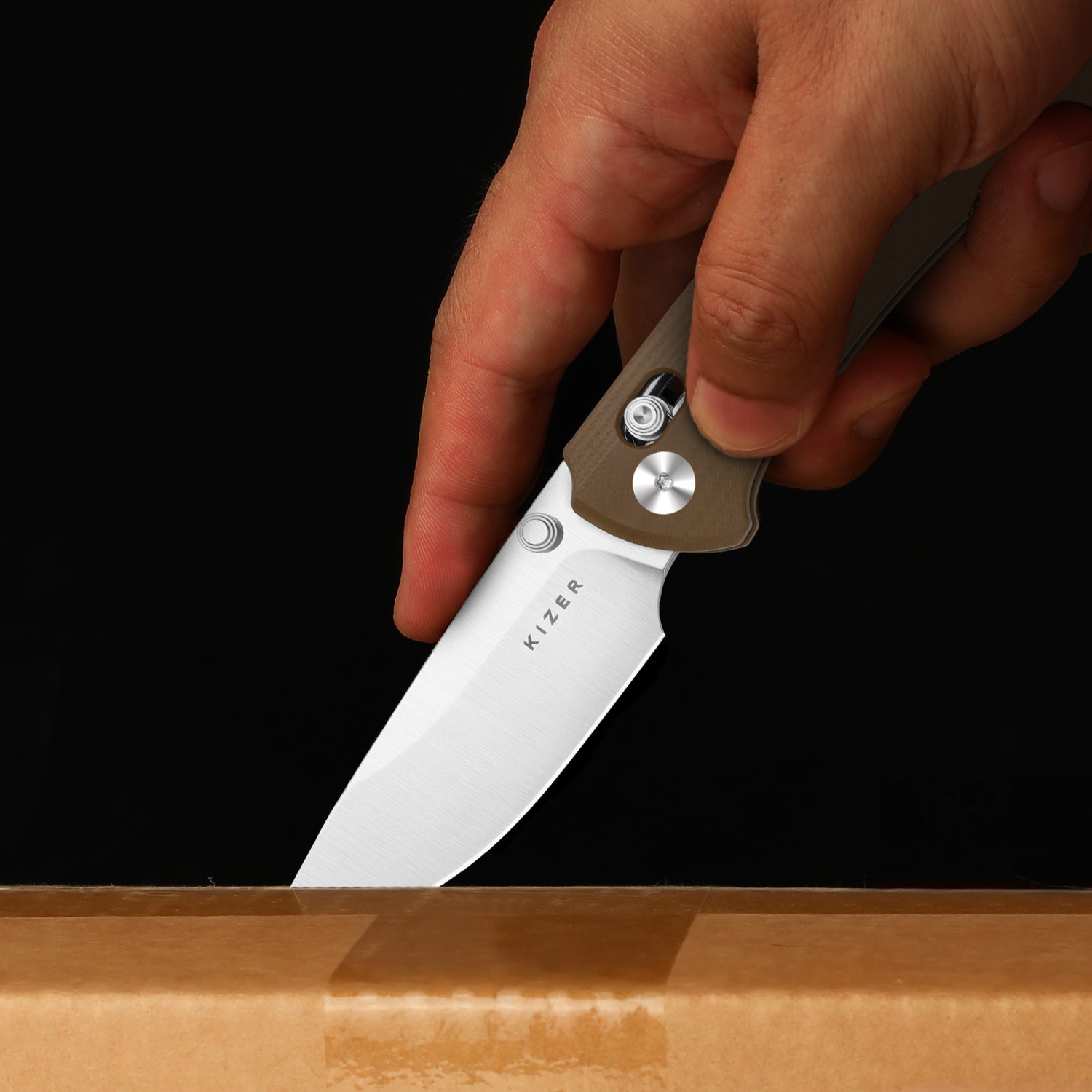 T1 CD | Kizer Clutch Lock™ | Drop Point Blade | Nitro-V| G10 | KizerV™ 3490.2CA2