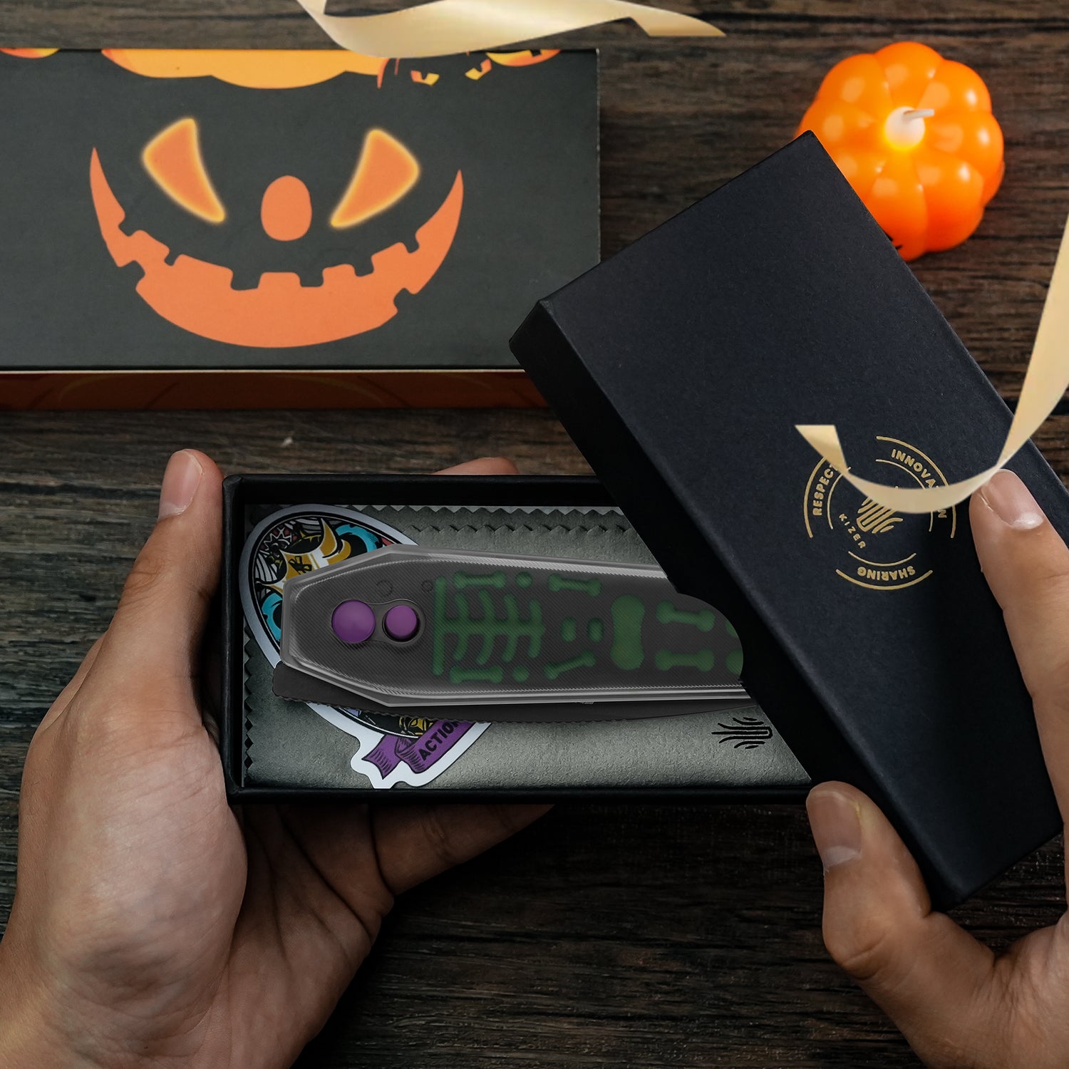 Halloween | Tomb | Nitro-V | Acrylic | Glow In The Dark | V3692HW1 | Limited